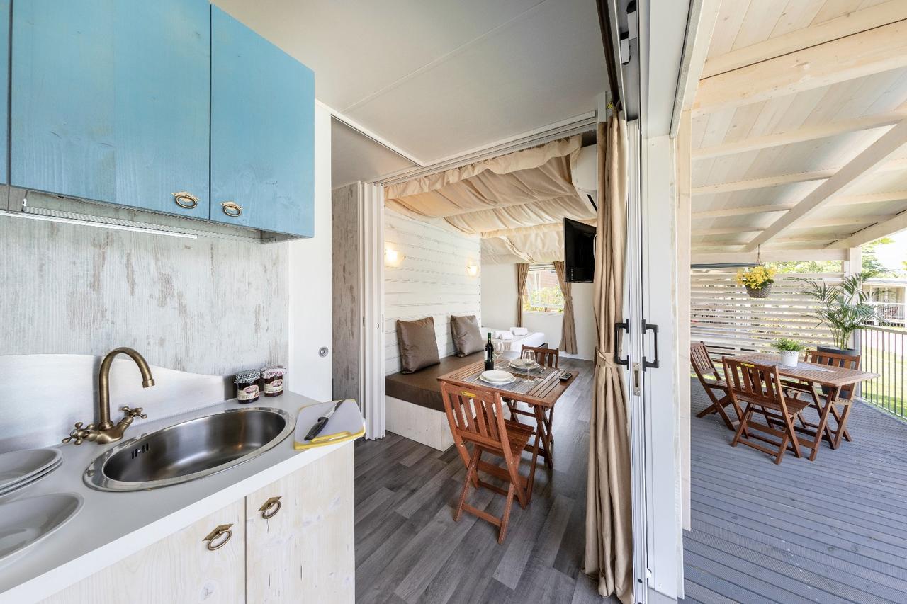 Il Borgo Delle Arti Hotel แวร์บาเนีย ภายนอก รูปภาพ