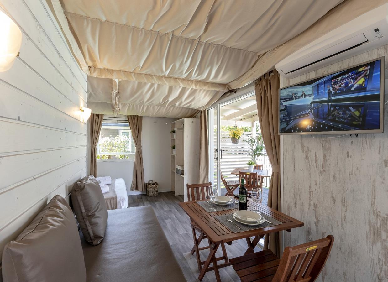 Il Borgo Delle Arti Hotel แวร์บาเนีย ภายนอก รูปภาพ