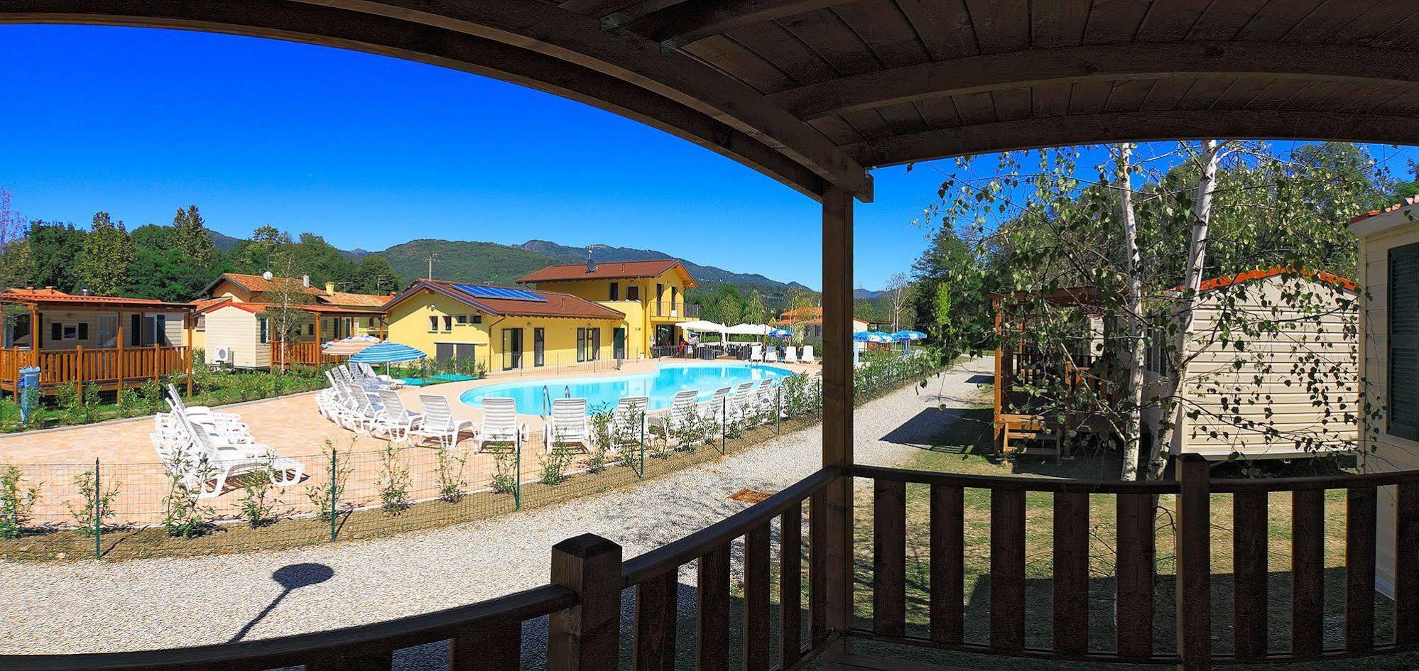 Il Borgo Delle Arti Hotel แวร์บาเนีย ภายนอก รูปภาพ
