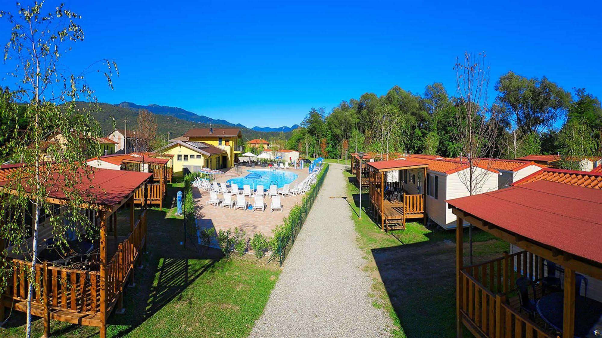 Il Borgo Delle Arti Hotel แวร์บาเนีย ภายนอก รูปภาพ